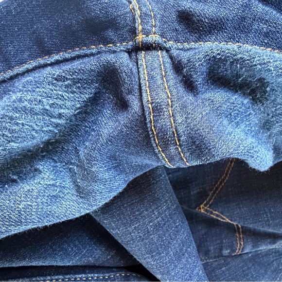 Levi’s 311 Shaping Skinny Jeans - Picture 5 of 6